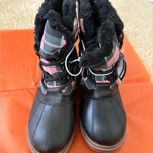 Thermos Black and Pink Plaid Kids Boots